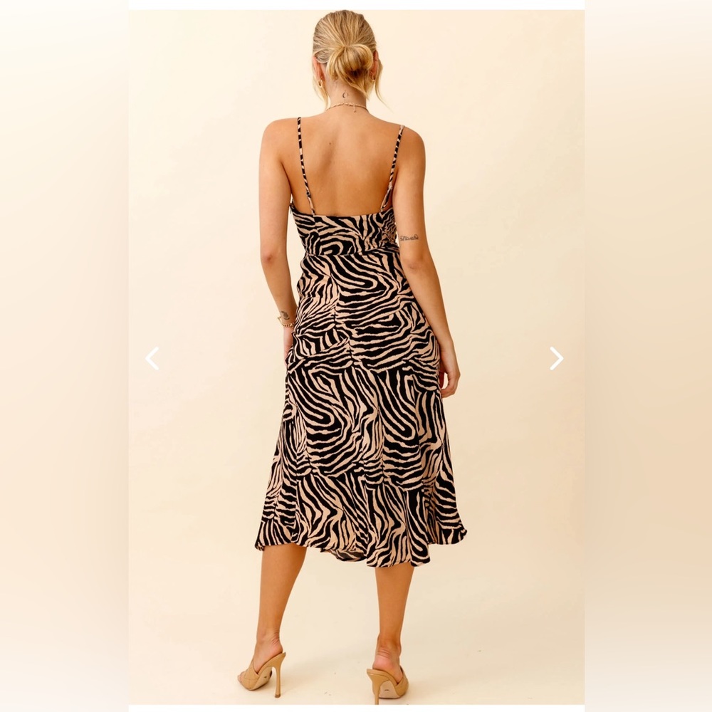 Selfie Leslie Beige and Black Zebra-Print Midi Dress - Picture 2 of 7